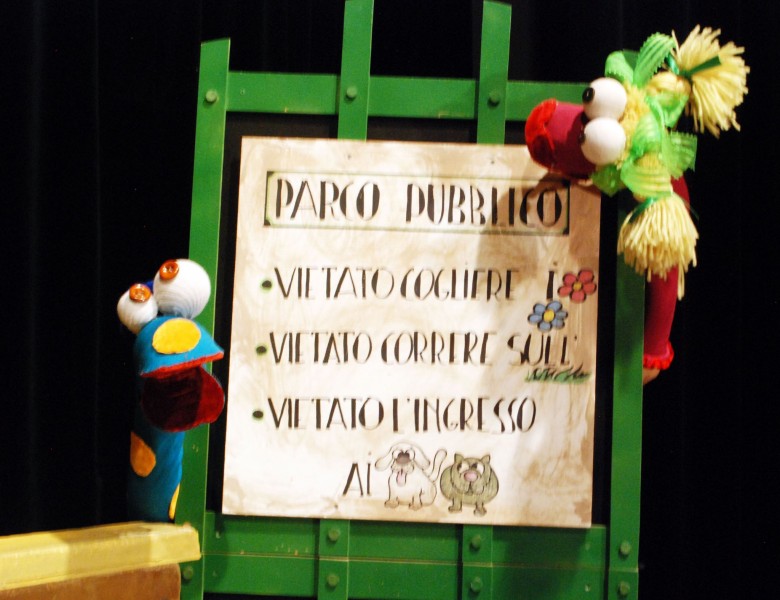 Vada teatro Cappuccetto Rosso, Nodino e la danza sciolta Livorno