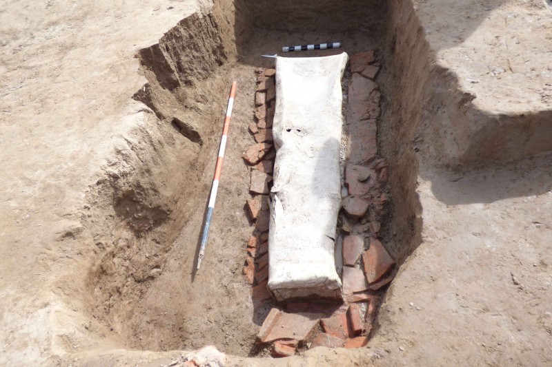 Dagli scavi all’Ospedale San Luca emerge un sarcofago in piombo d’età romana