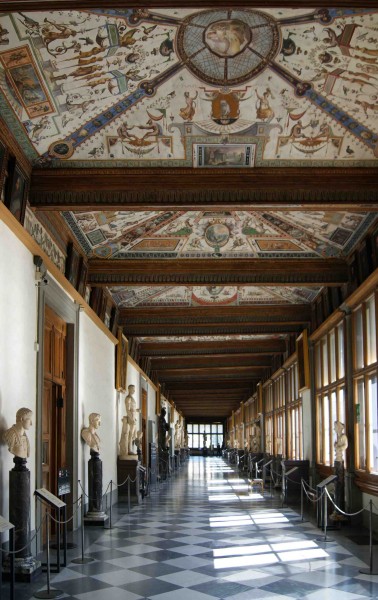 Galleria degli Uffizi: tre Corridoi, saranno dotati di una nuova illuminazione