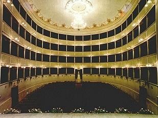 Arezzo Presentata la stagione teatrale 2016/2017 del Teatro Petrarca