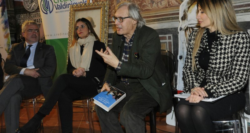 Lucca conferenza Vittorio Sgarbi